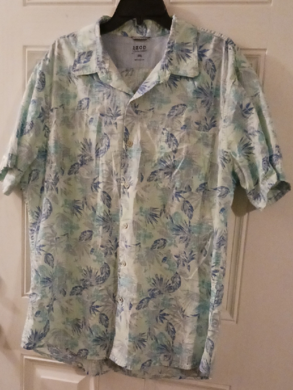 **Size XXL Izod Blue & Green Tropical Print Short Sleeve Cotton Pocket Shirt